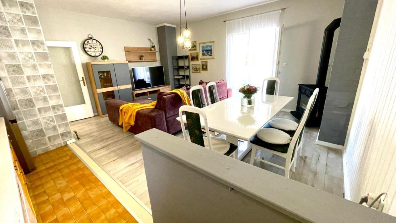 Apartment For 6 + Free Parking Place Zadar Eksteriør bilde